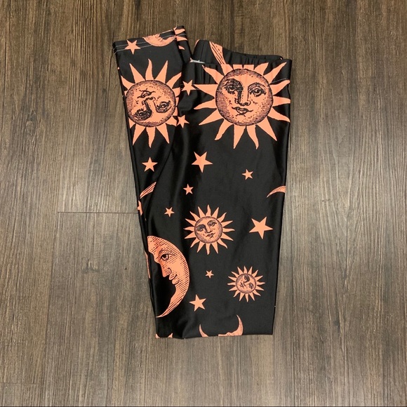 GearDen Celestial Symbol Leggings SZ M - Picture 4 of 7